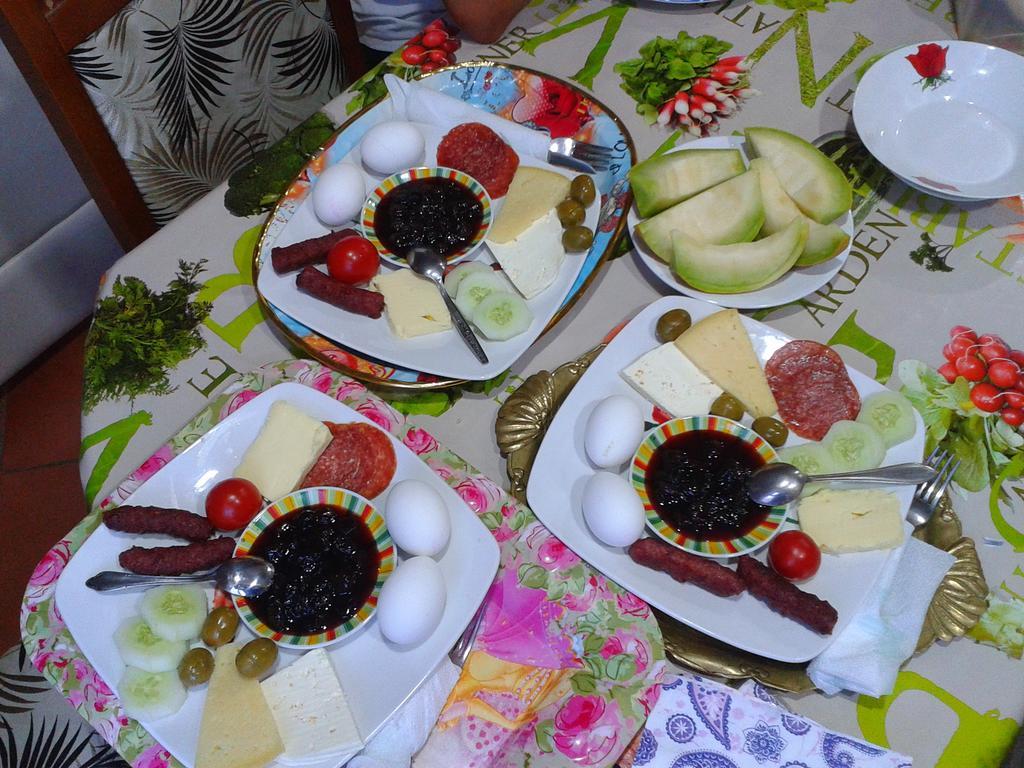 Pemaj Hostel Shkodër Екстериор снимка