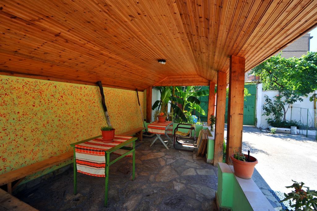 Pemaj Hostel Shkodër Екстериор снимка