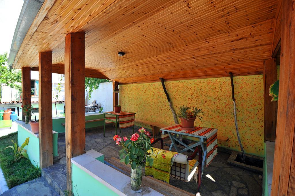 Pemaj Hostel Shkodër Екстериор снимка