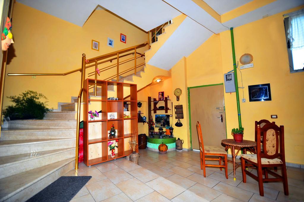 Pemaj Hostel Shkodër Екстериор снимка