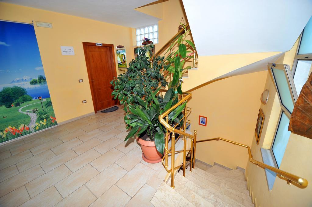 Pemaj Hostel Shkodër Екстериор снимка