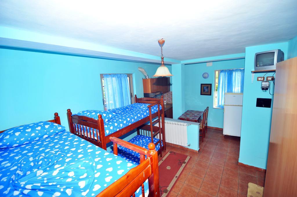 Pemaj Hostel Shkodër Стая снимка