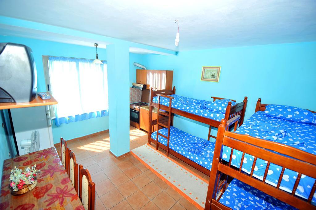 Pemaj Hostel Shkodër Стая снимка