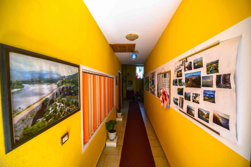 Pemaj Hostel Shkodër Екстериор снимка